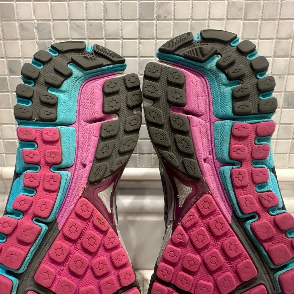 Brooks GTS 17 Women's Gray Blue Purple Running Shoes Size 10.5 - Picture 6 of 9